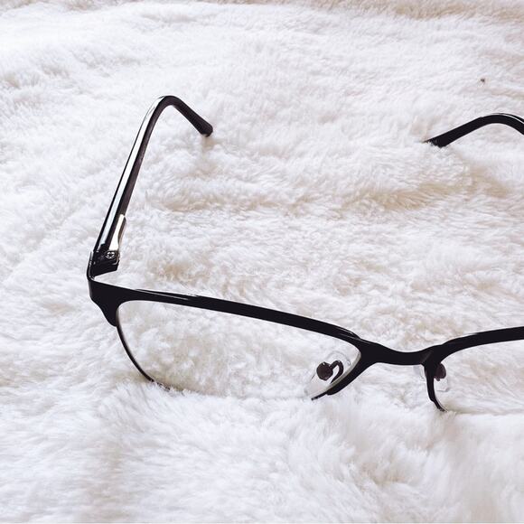 Esme Black Classic Sleek Reader Glasses - Picture 5 of 9